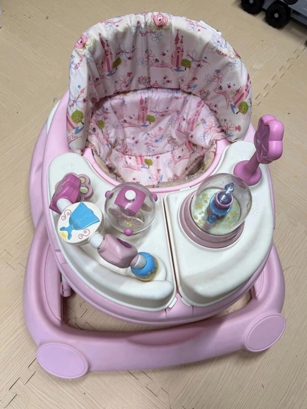 Disney Baby Princess Music & Lights Walker Pink & White